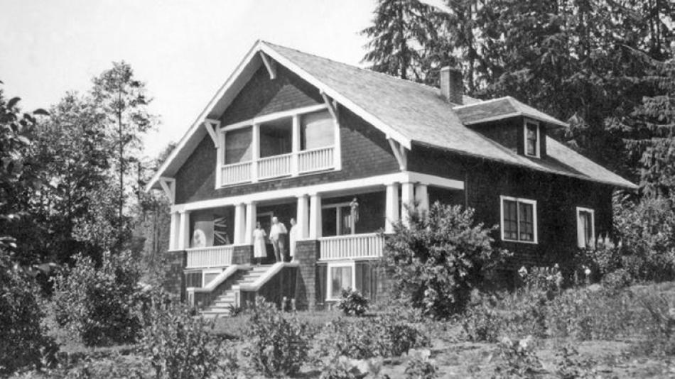 The exterior of the Vinson house in black and a white.