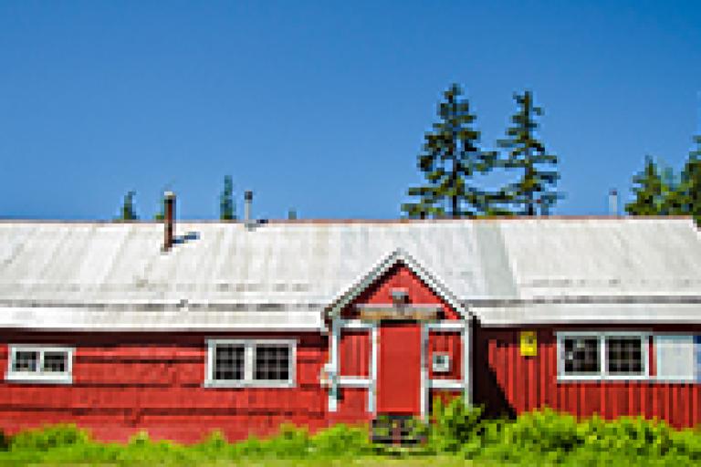 Hollyburn Lodge - Cypress Provincial Park