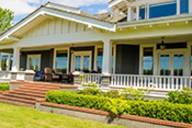 Spencer House - 2089 Westdean Crescent